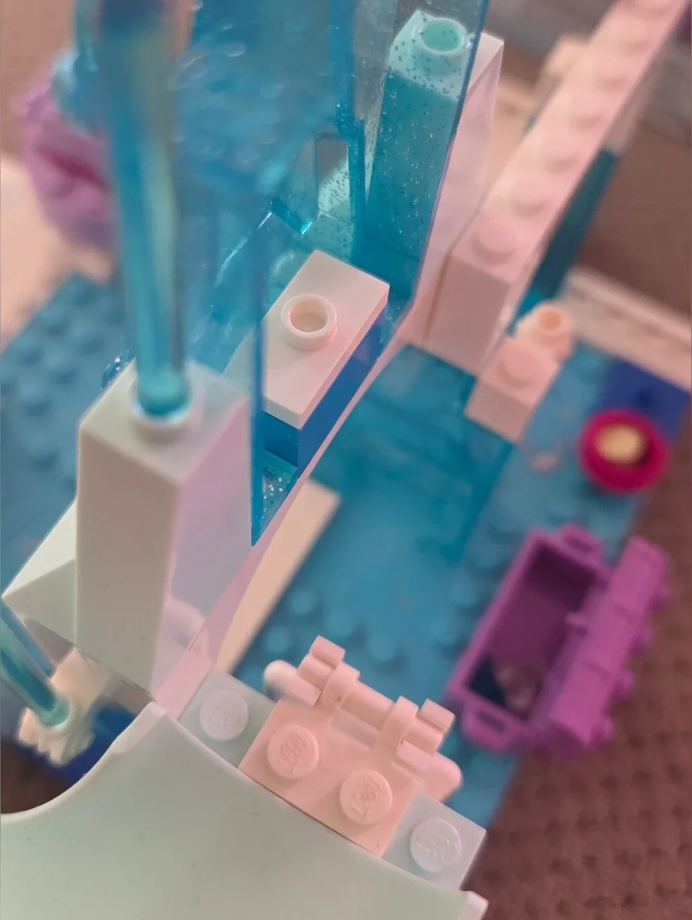 Lego 10736 Juniors Anna Elsa's Frozen Playground W/ Instructions 93% complete